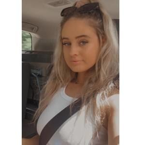 Meet your Posher, Adele